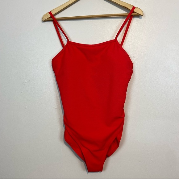 NWOT WILO THE LABEL HOT PINK RIBBED ONE PIECE SWIMSUIT - Picture 3 of 10